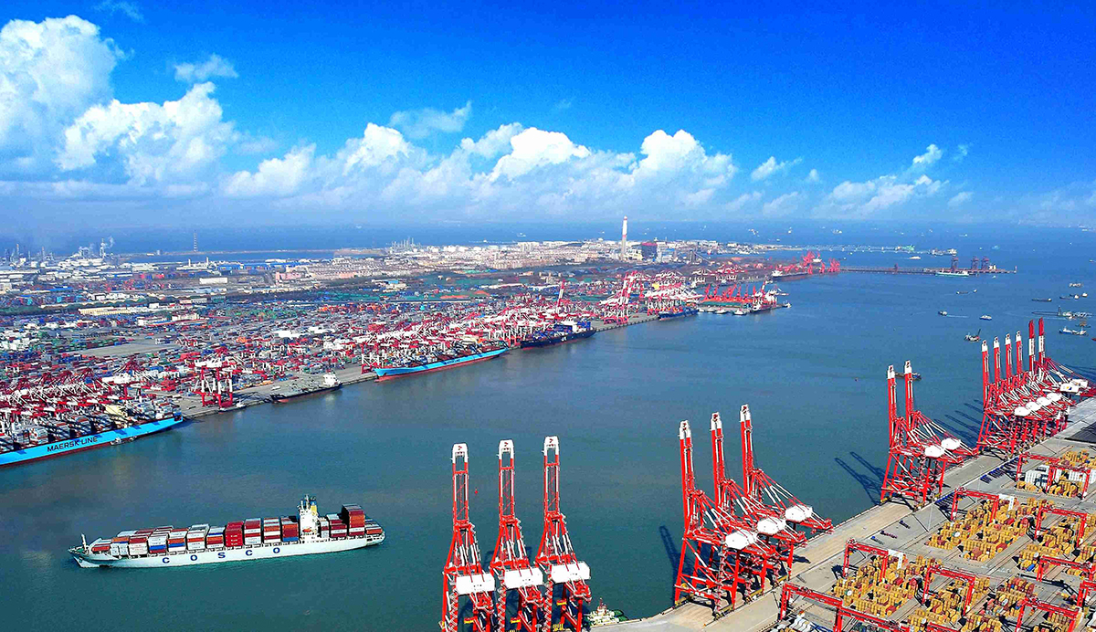 美國(guó)對(duì)華關(guān)稅飆升104%，小語(yǔ)種網(wǎng)站建設(shè)是破局貿(mào)易戰(zhàn)的“新航道”